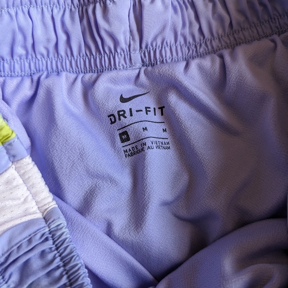 Nike Move To Zero Dri-Fit Tie Dye Running Shorts Women's size M - Picture 3 of 4